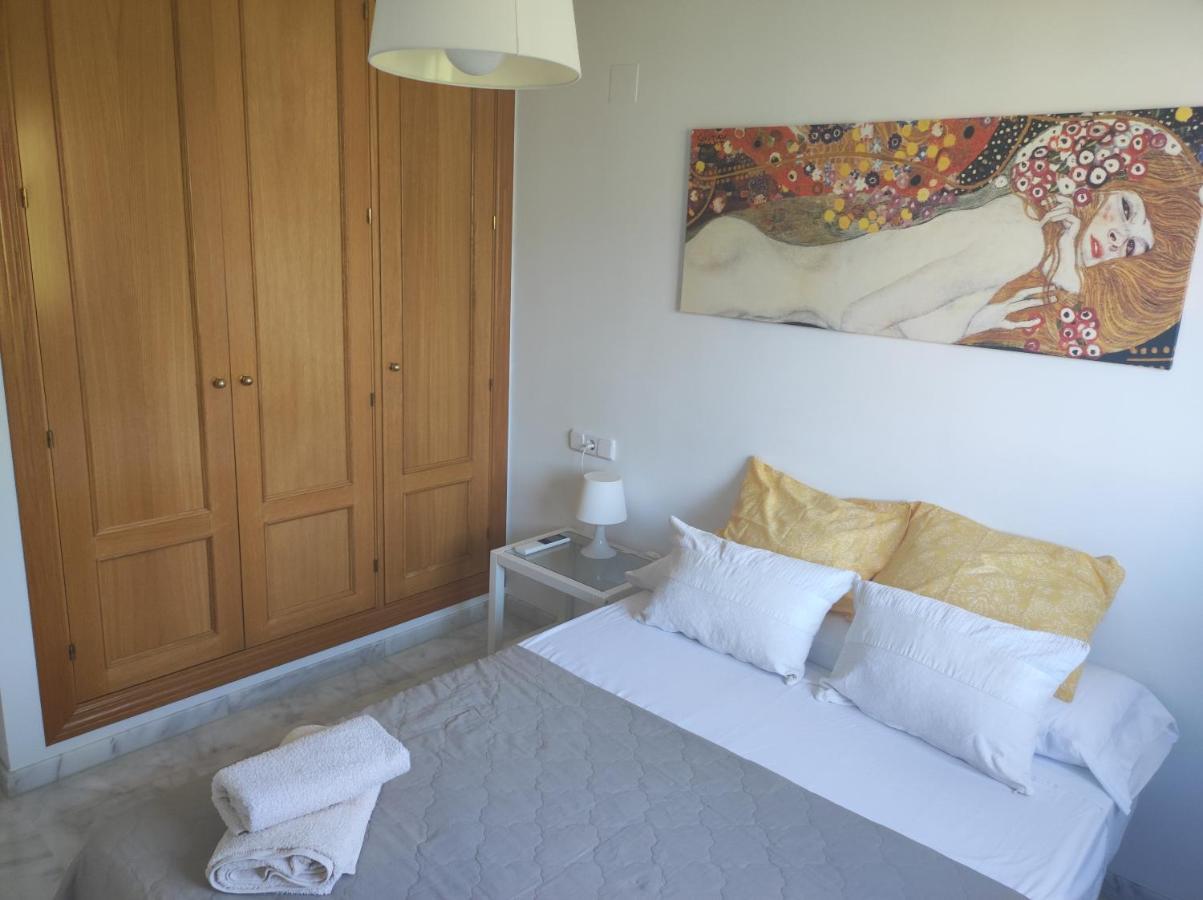 Luz Blanca-Wifi-Beach-Parking Malaga Luaran gambar