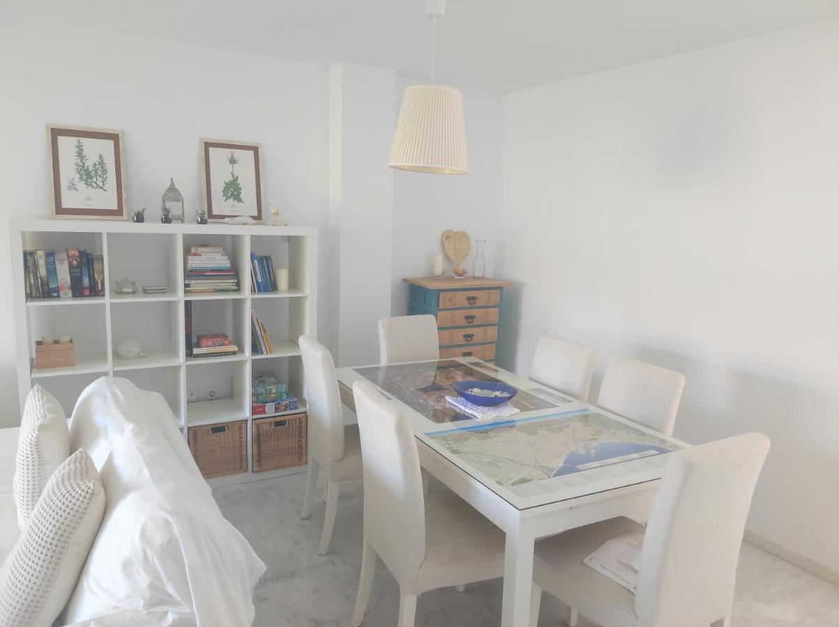 Luz Blanca-Wifi-Beach-Parking Malaga Luaran gambar